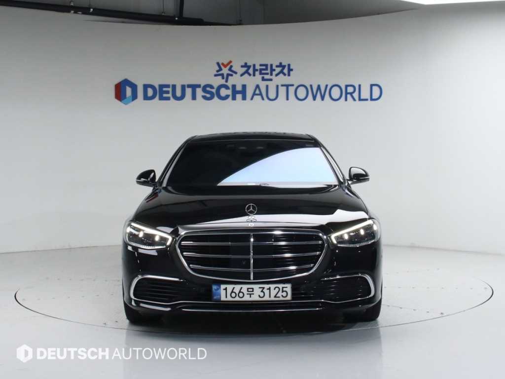 Mercedes Benz S Class - Vista 3