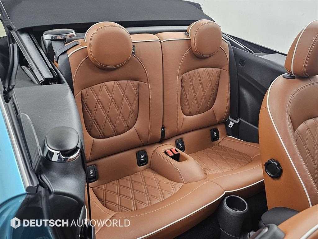 Mini Cooper Convertible - Vista 12