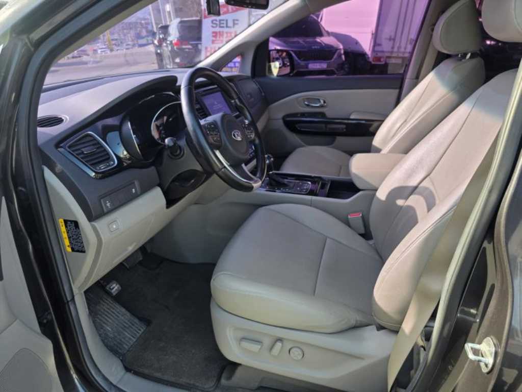 KIA Carnival 2016 Gris - Importación desde Corea - HF Imports Iquique - Foto 14