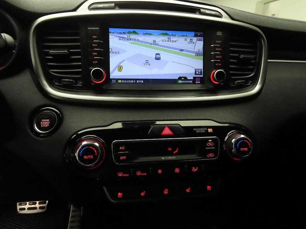 KIA Sorento - Vista 9