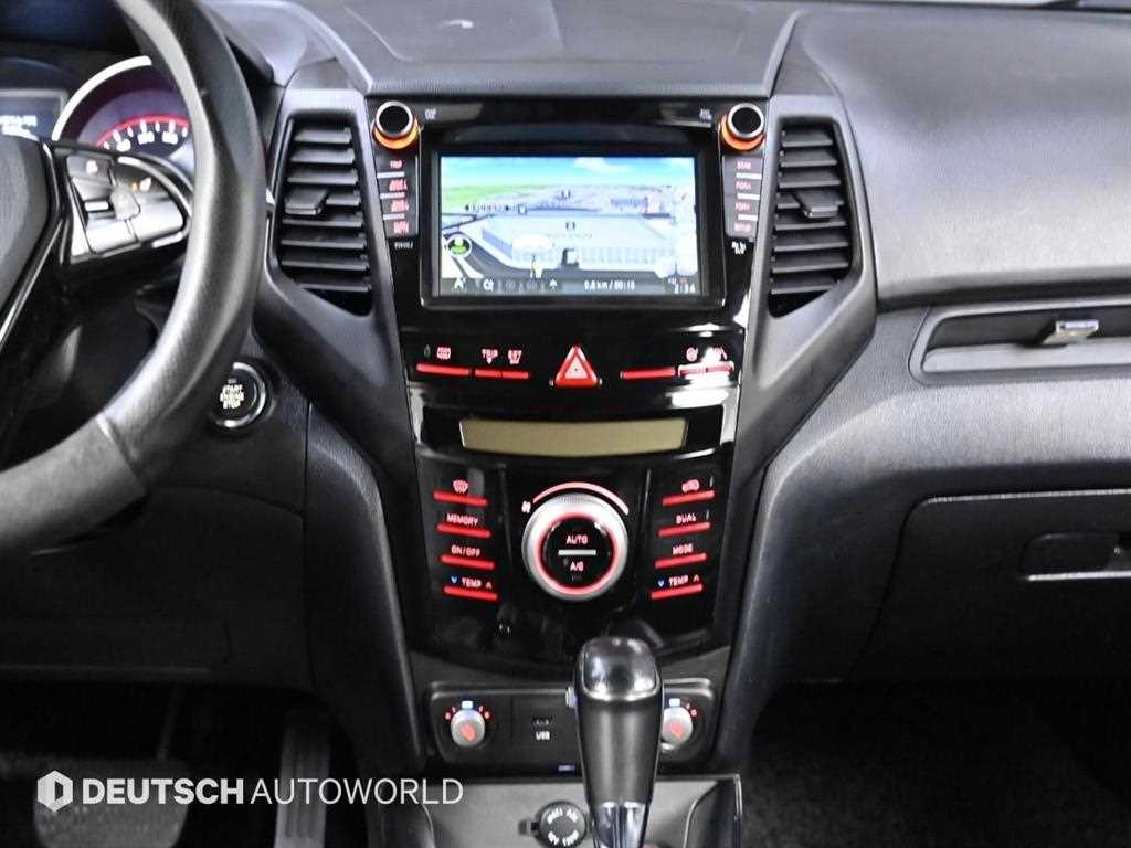 Ssangyong Tivoli 2017 Blanco - Importación desde Corea - HF Imports Iquique - Foto 14