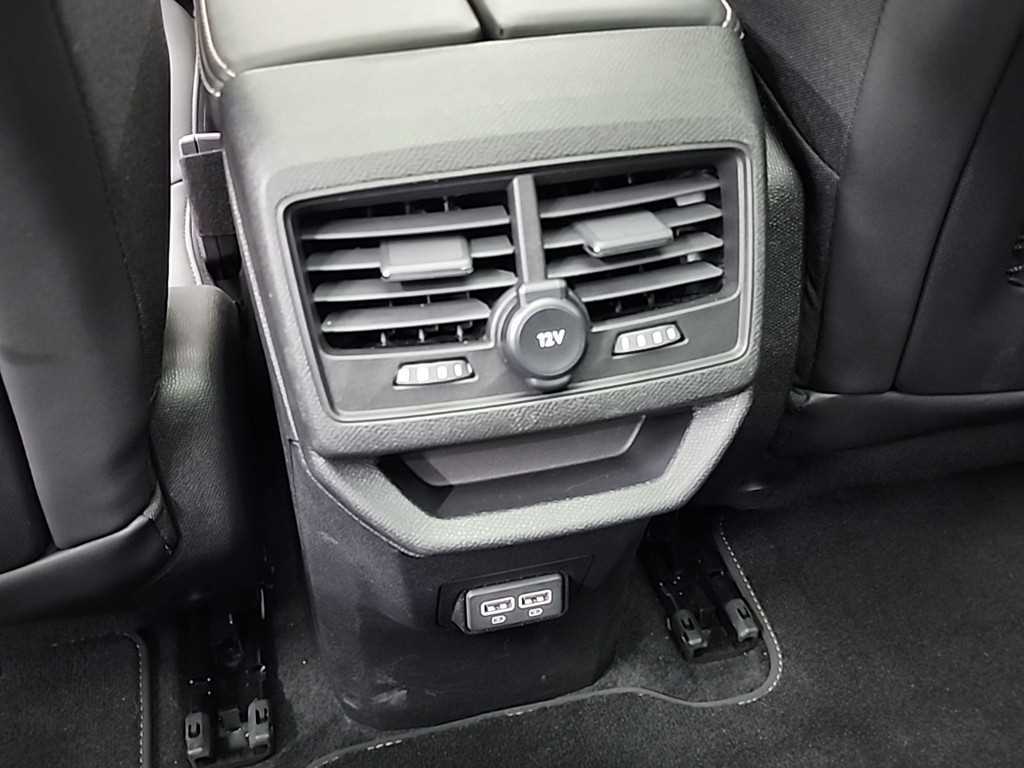 Peugeot 3008 2024 Negro - Importación desde Corea - HF Imports Iquique - Foto 13