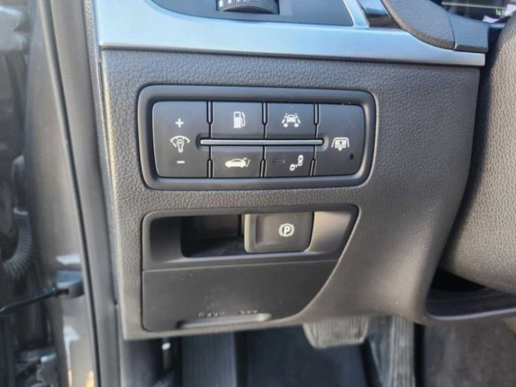 Genesis G80 - Vista 12