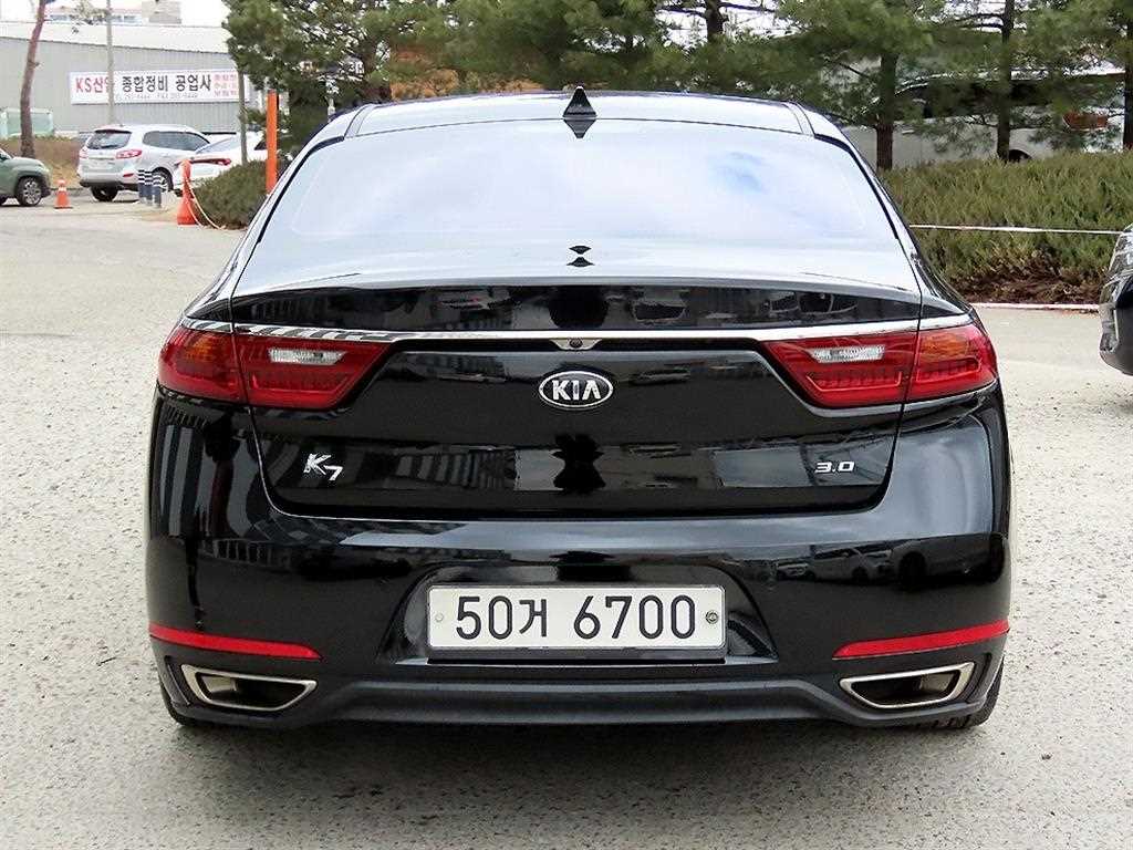 KIA K7 - Vista 4