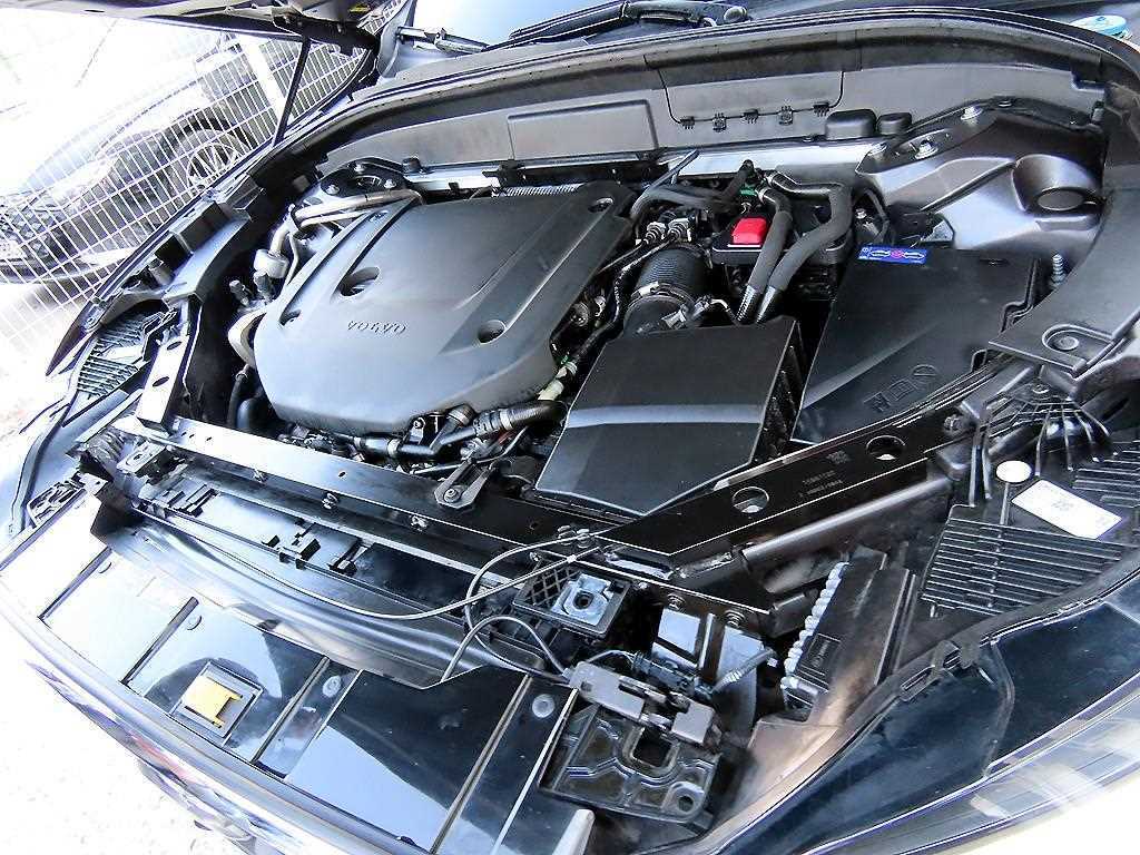 Volvo XC60 2022 Gris - Importación desde Corea - HF Imports Iquique - Foto 19