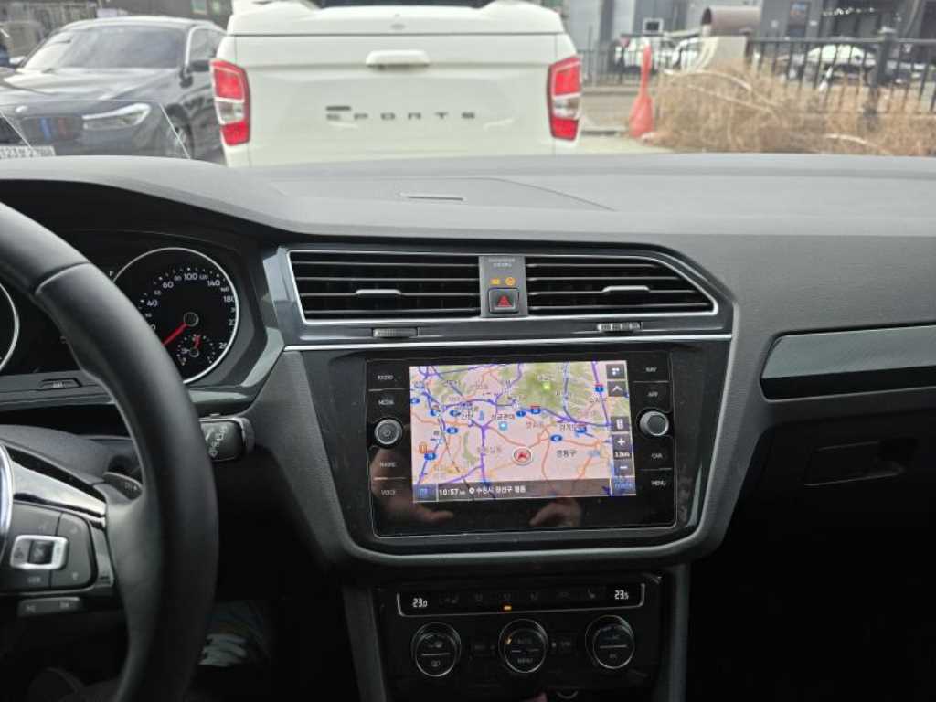 Volkswagen Tiguan - Vista 10