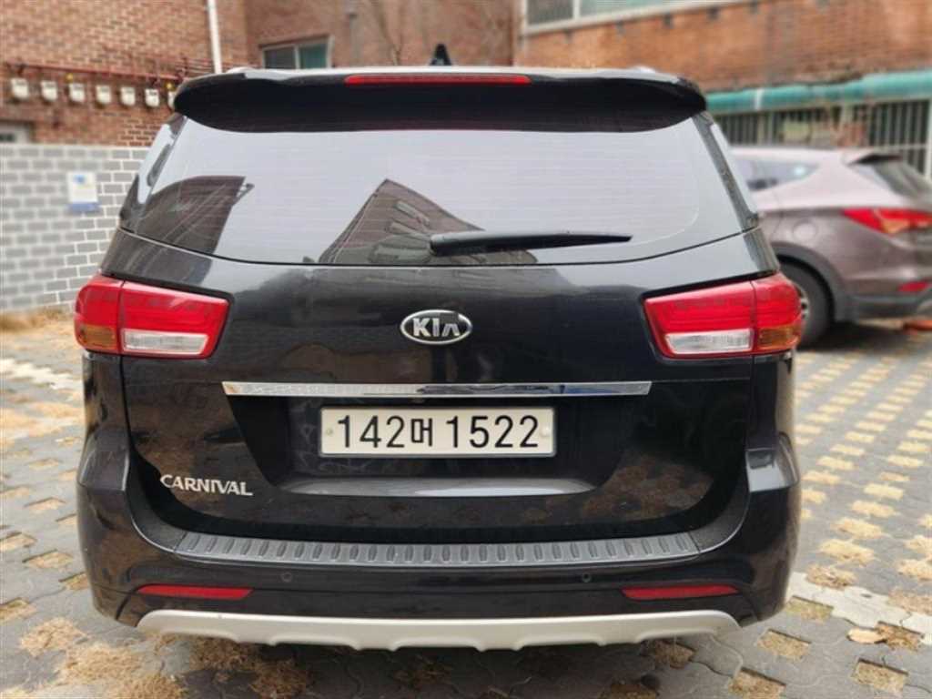 KIA Carnival - Vista 2