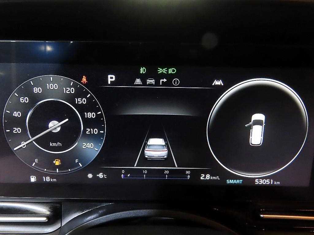 KIA Carnival - Vista 9