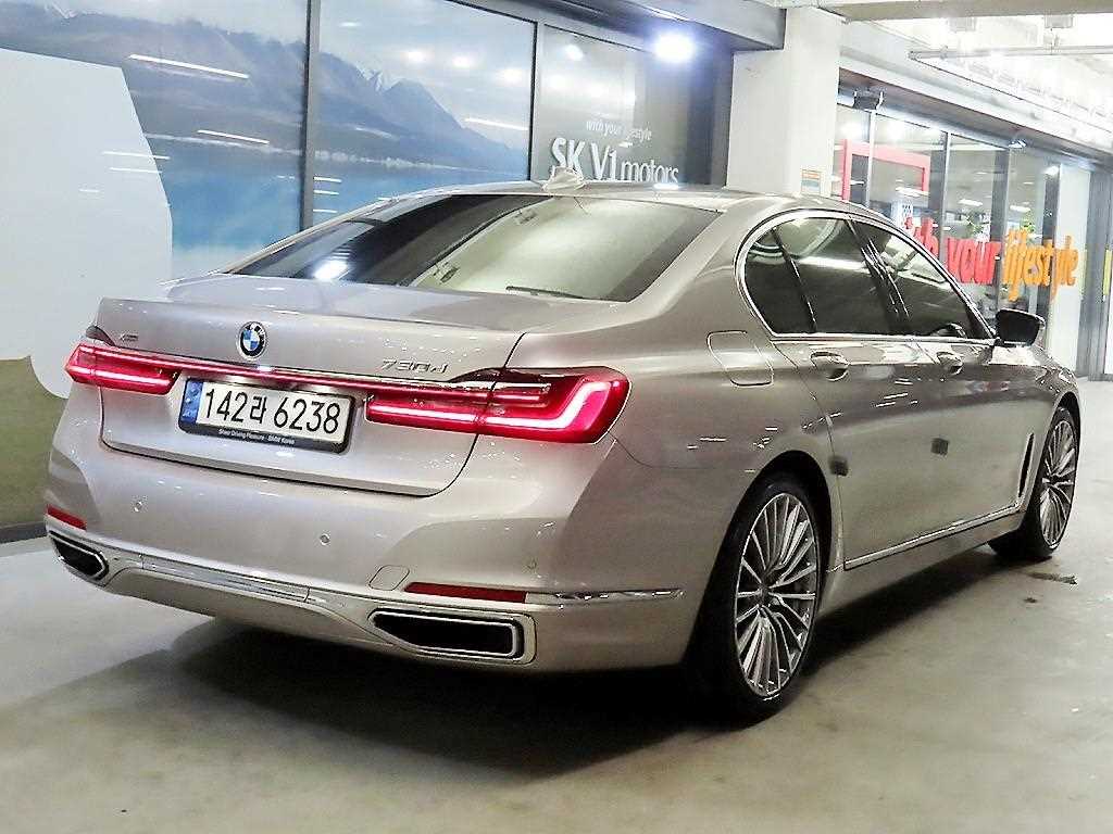BMW 7 Series - Vista 4