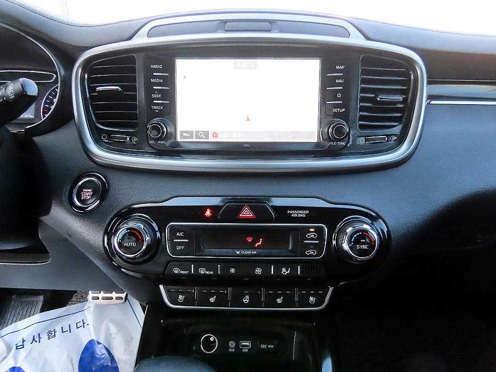 KIA Sorento - Vista 12