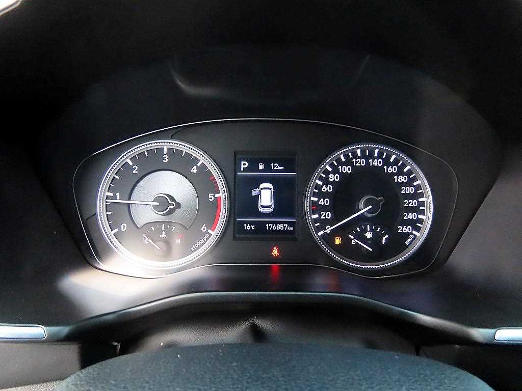 HYUNDAI Santa Fe - Vista 9