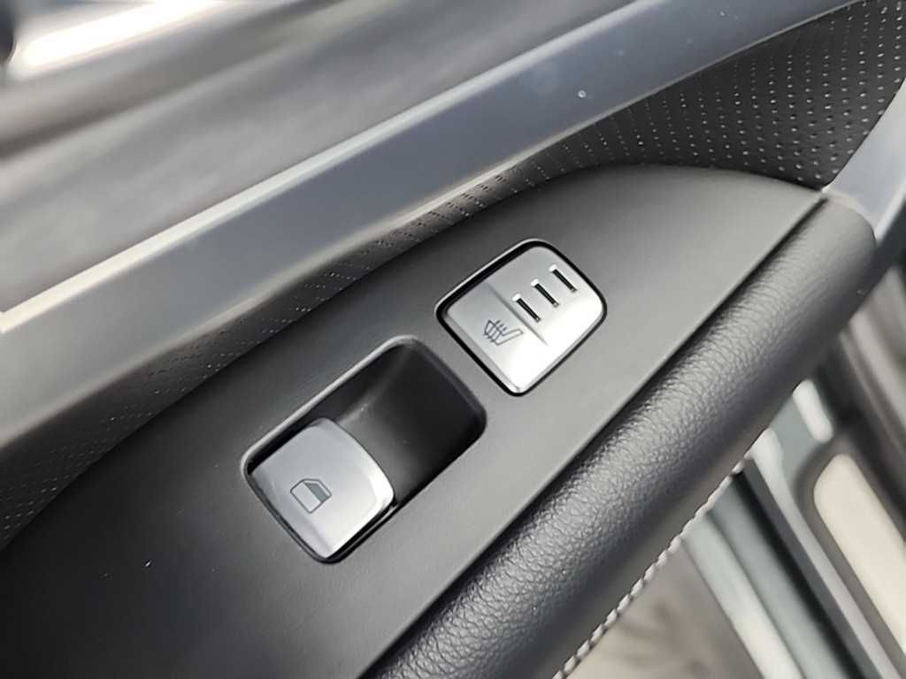 Genesis G70 2019 Negro - Importación desde Corea - HF Imports Iquique - Foto 14