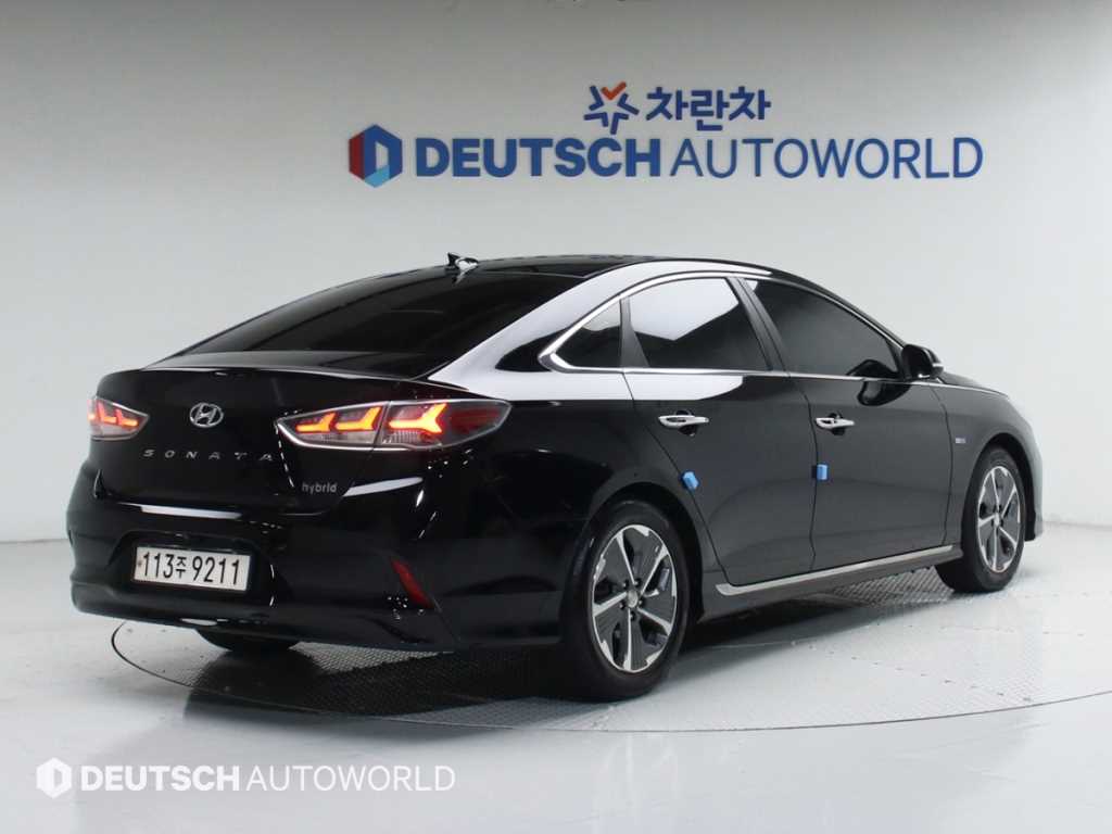 HYUNDAI Sonata - Vista 2