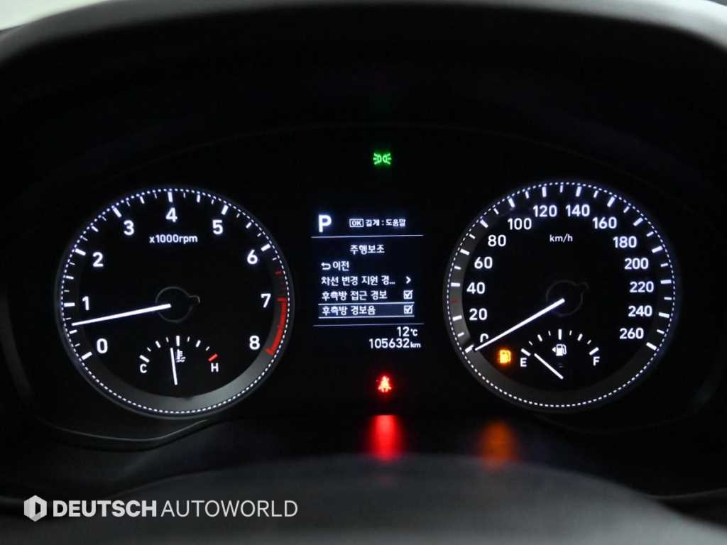 HYUNDAI Grandeur - Vista 5