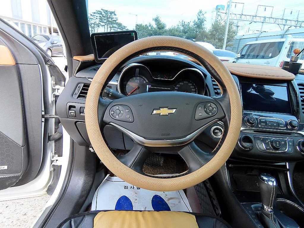 Chevrolet Impala - Vista 8