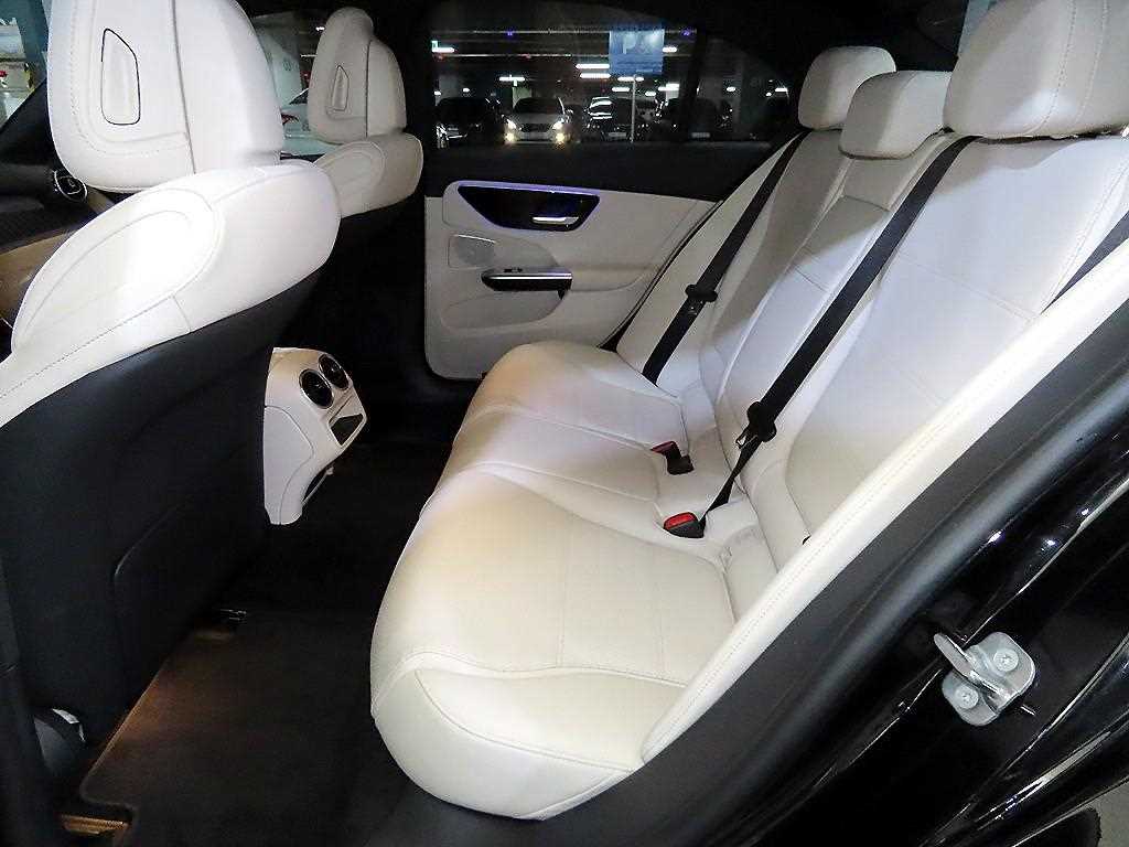 Mercedes Benz C Class - Vista 7