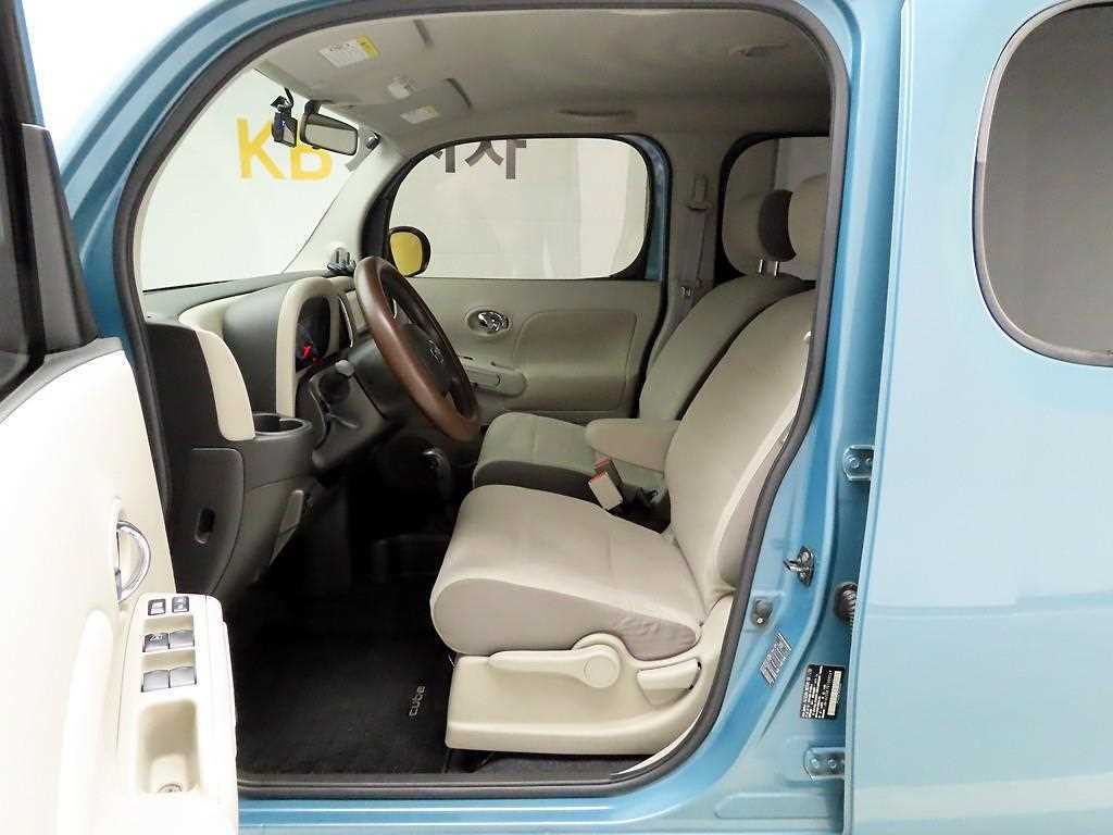 Nissan Cube 2011 Plateado - Importación desde Corea - HF Imports Iquique - Foto 13