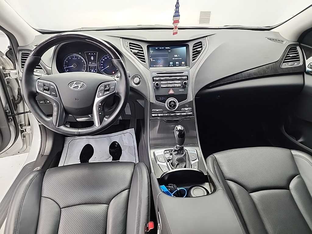 HYUNDAI Grandeur - Vista 7