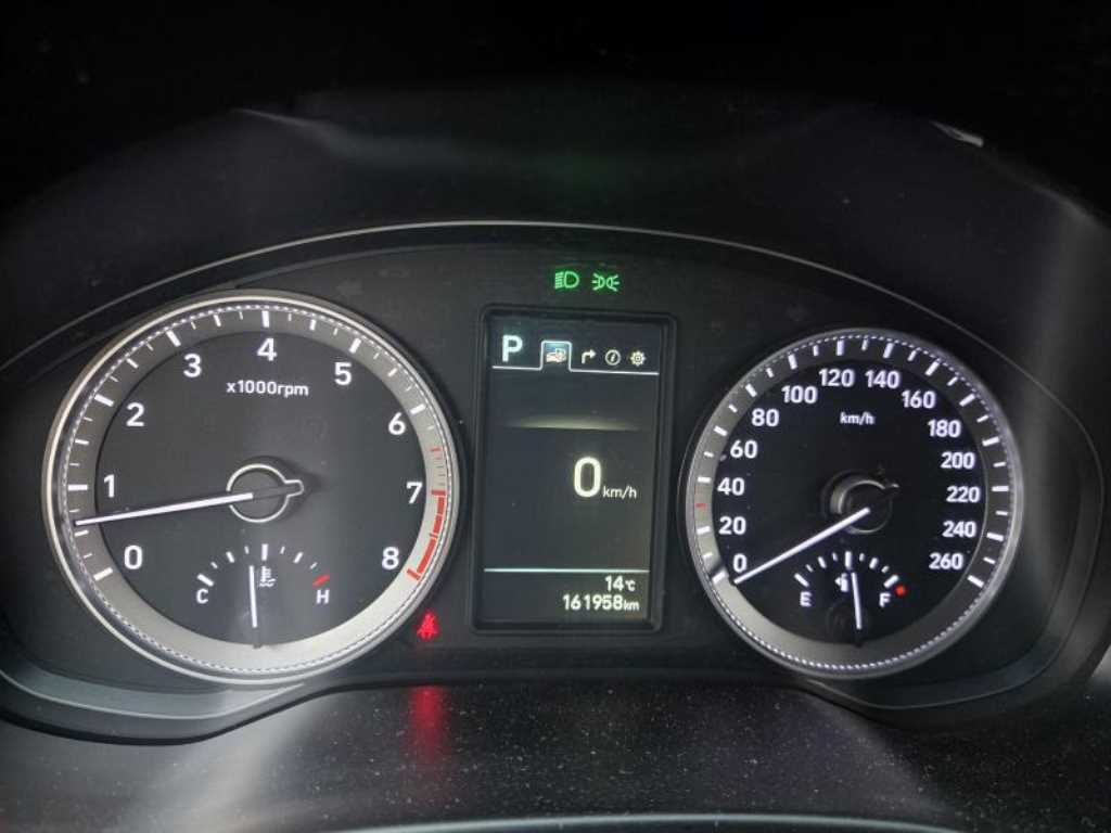 HYUNDAI Grandeur - Vista 5