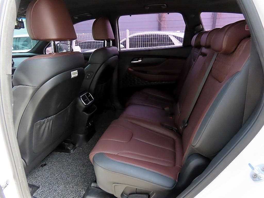 HYUNDAI Santa Fe - Vista 6