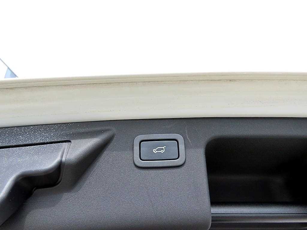 Land Rover Discovery Sports 2016 Blanco - Importación desde Corea - HF Imports Iquique - Foto 17