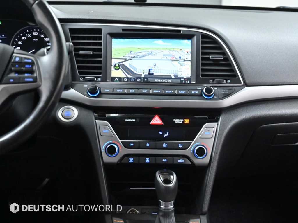 HYUNDAI Avante 2016 Plateado - Importación desde Corea - HF Imports Iquique - Foto 14