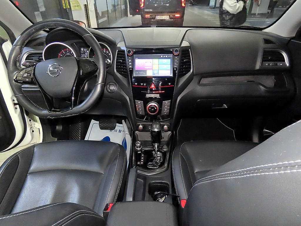 Ssangyong Tivoli - Vista 10