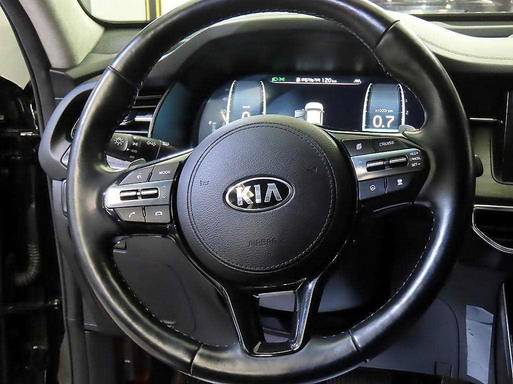 KIA K7 - Vista 8