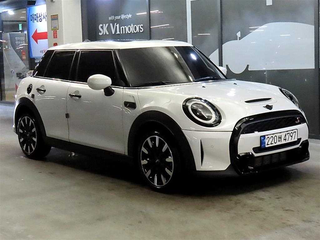 Mini Cooper 2023 Blanco - Importación desde Corea - HF Imports Iquique - Foto 1