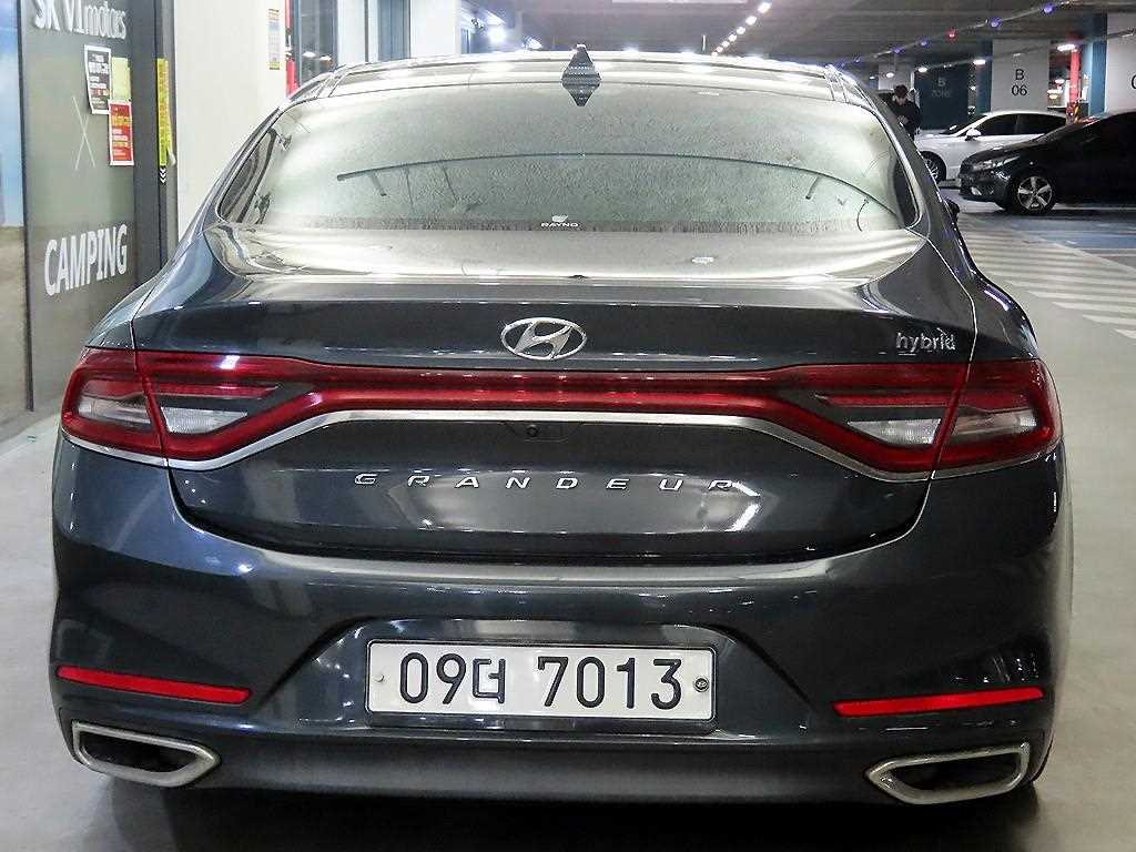 HYUNDAI Grandeur - Vista 5