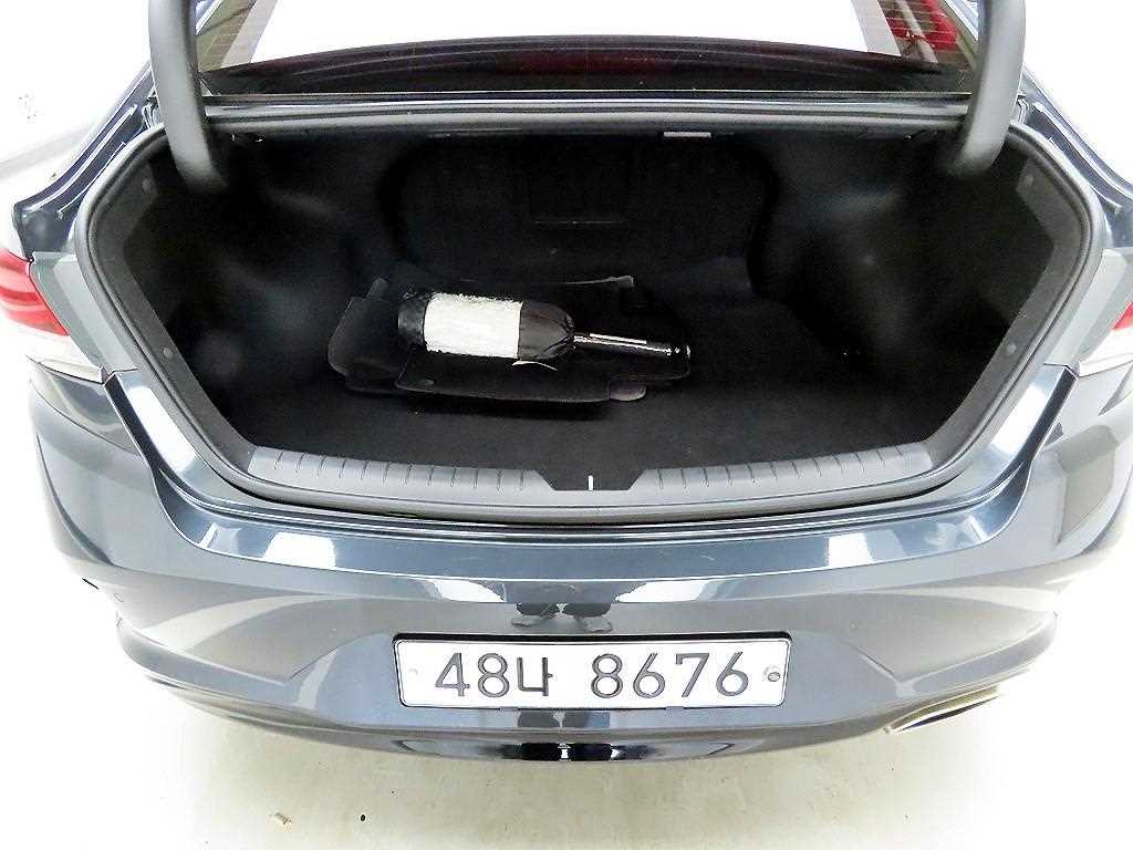 HYUNDAI Sonata - Vista 5