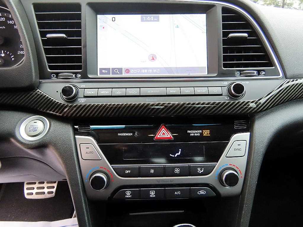 HYUNDAI Avante 2018 Blanco - Importación desde Corea - HF Imports Iquique - Foto 14