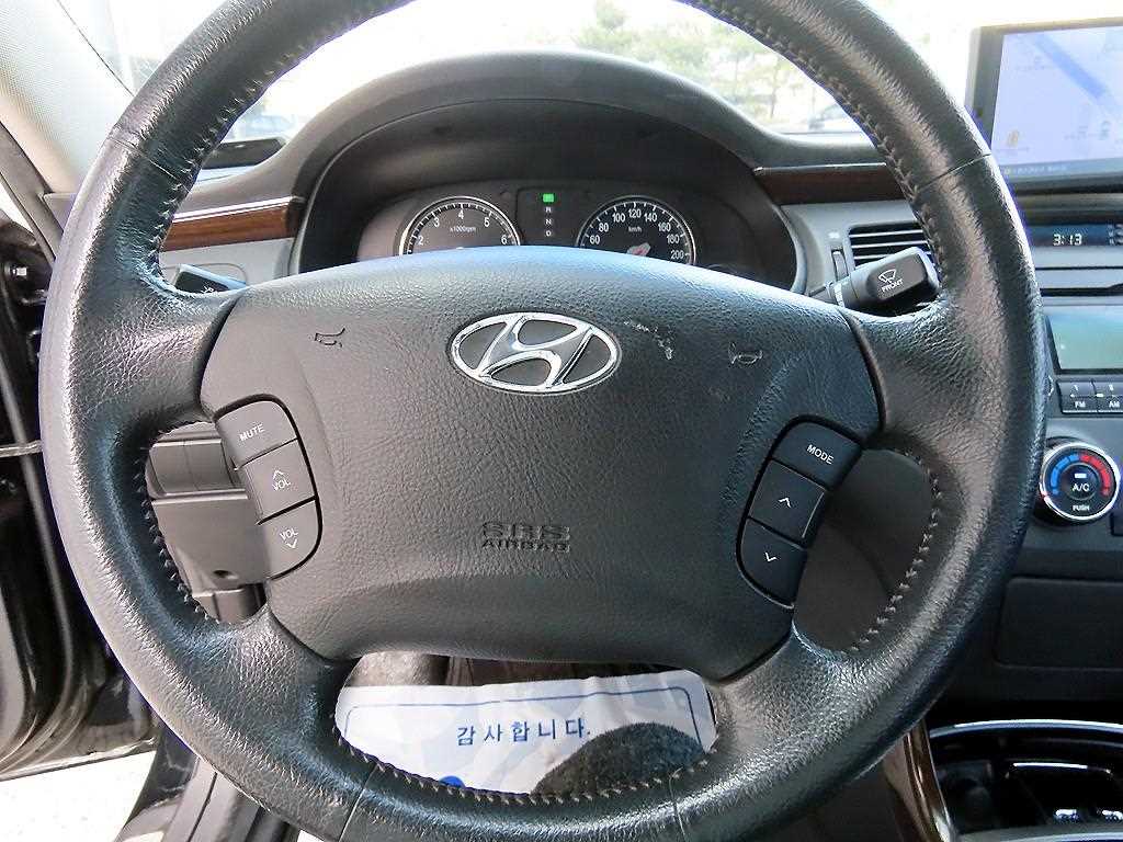 HYUNDAI Grandeur - Vista 8