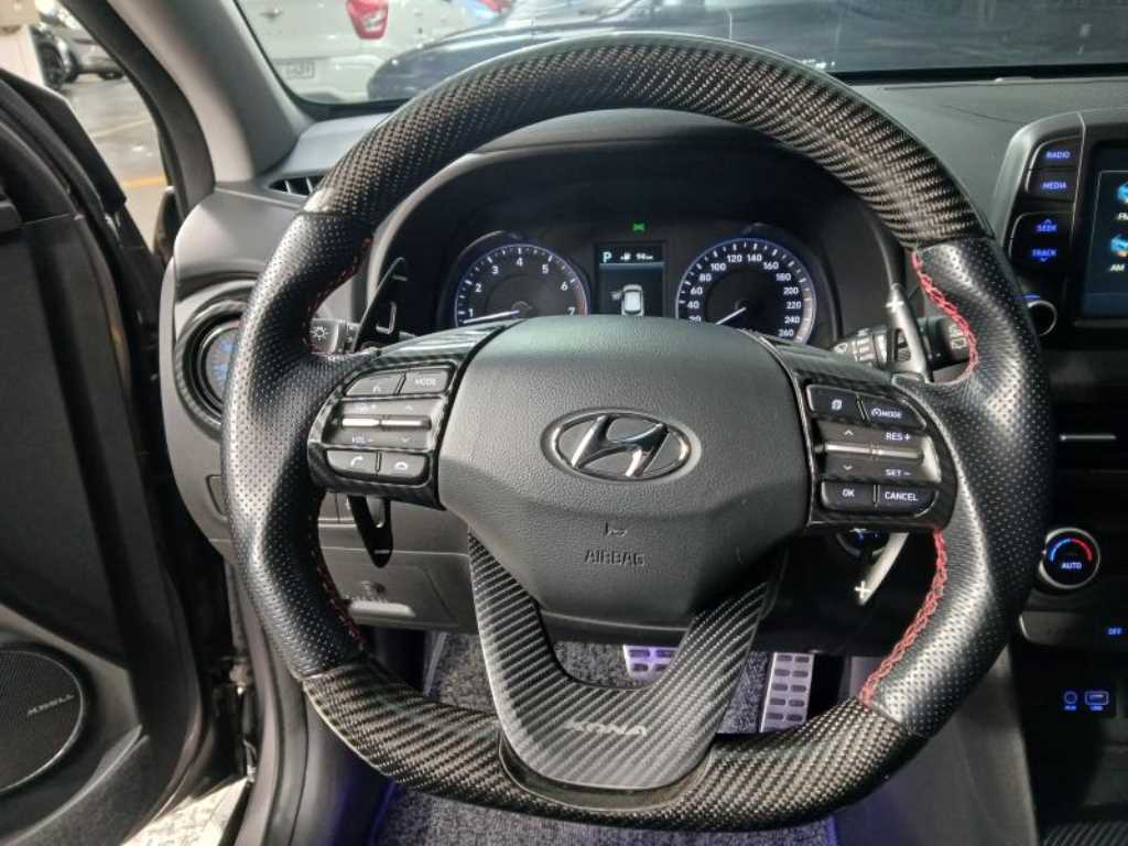 HYUNDAI Kona - Vista 8
