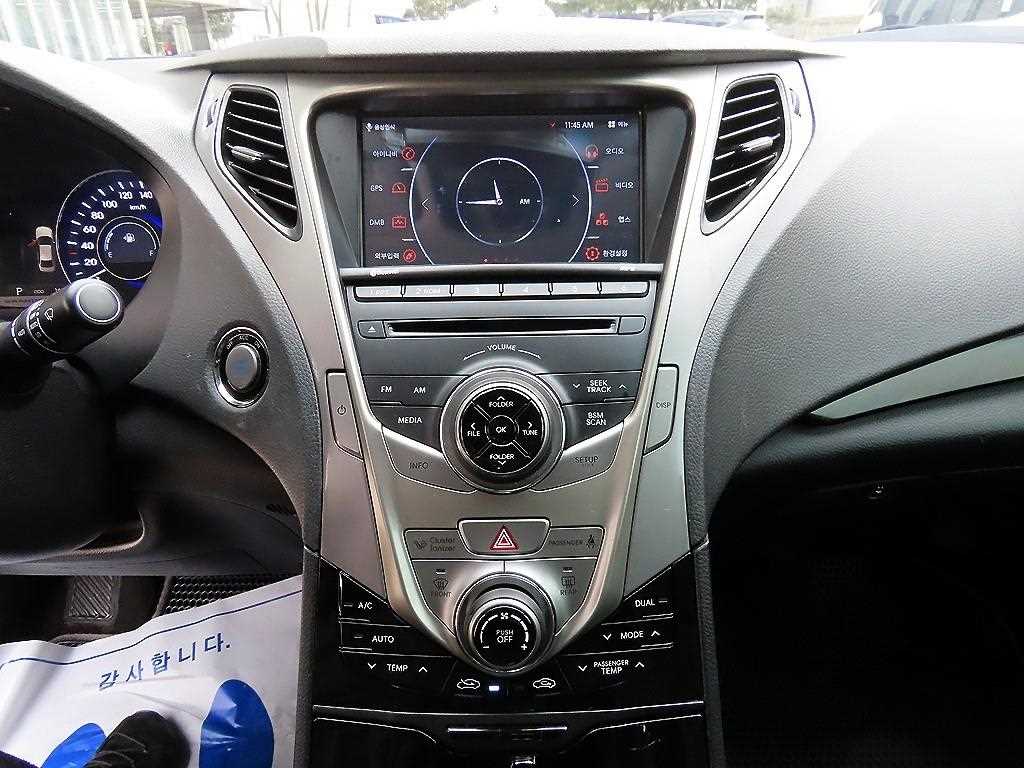 HYUNDAI Grandeur 2012 Blanco - Importación desde Corea - HF Imports Iquique - Foto 13