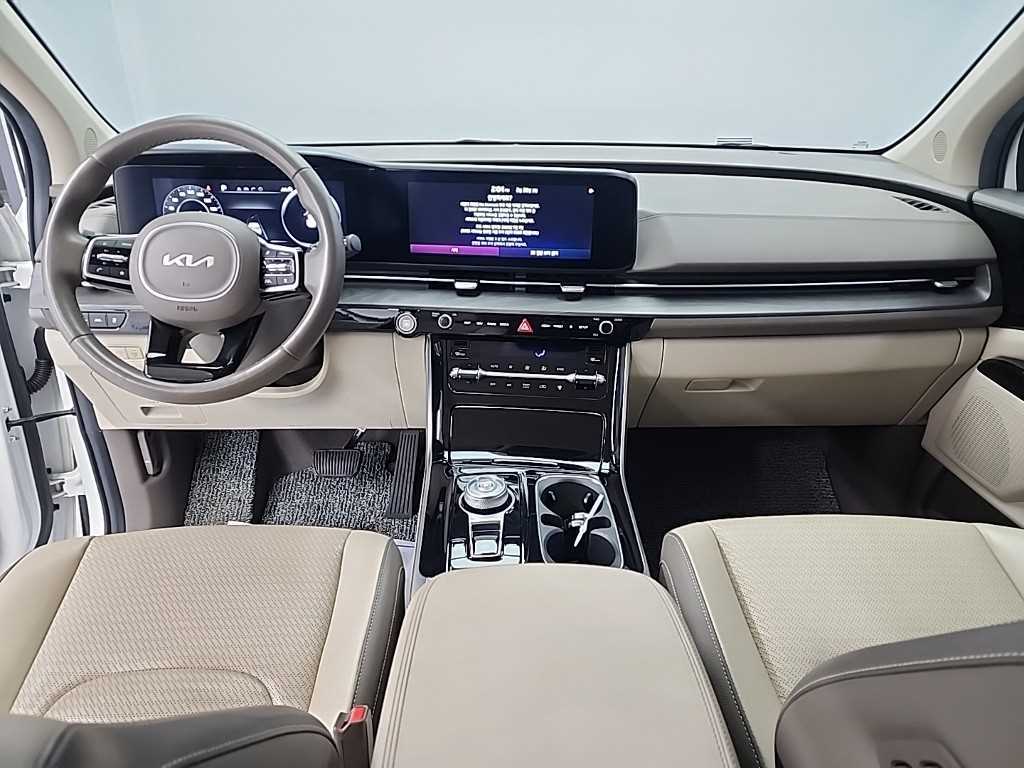 KIA Carnival - Vista 7