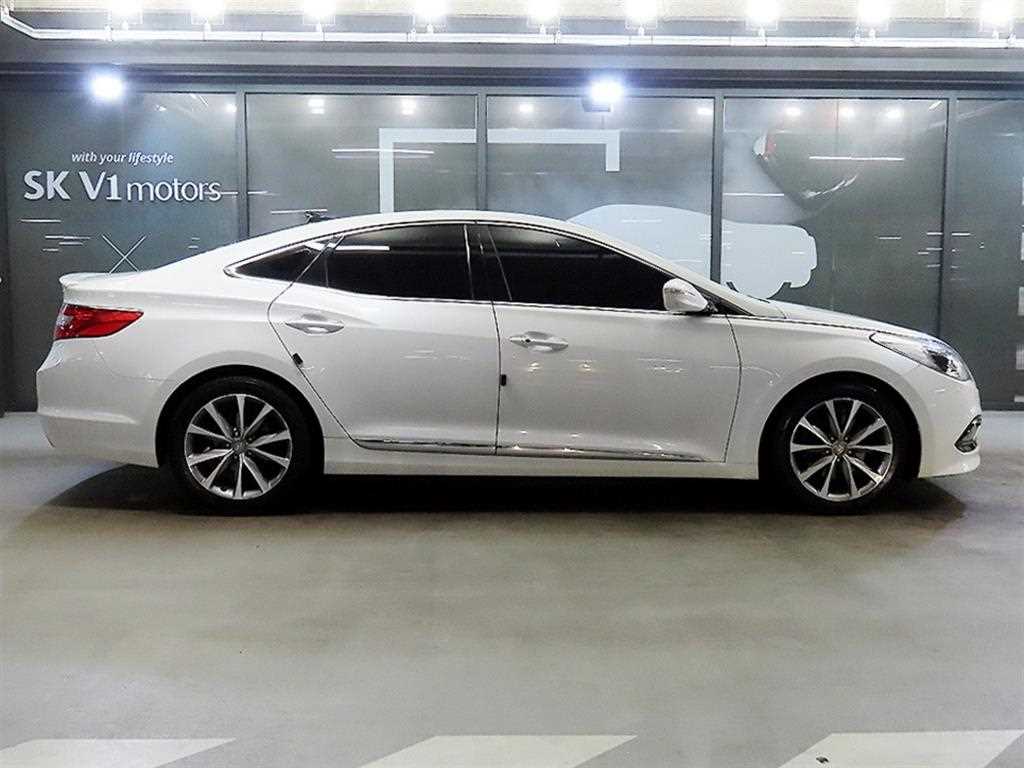HYUNDAI Grandeur - Vista 4