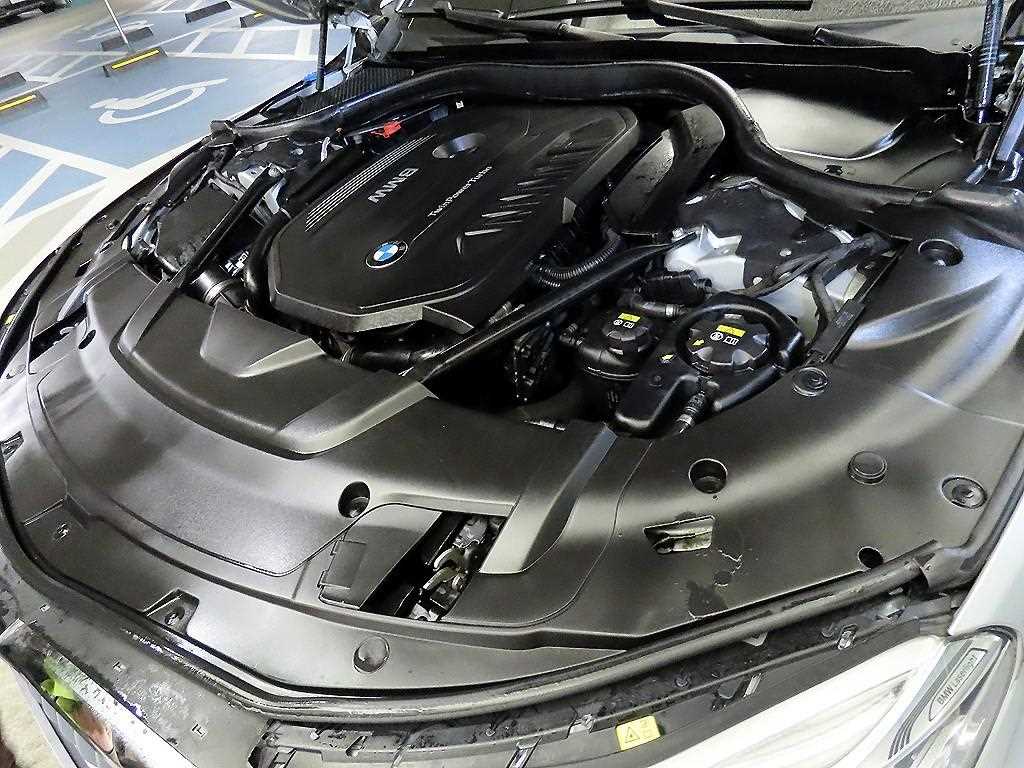 BMW 7 Series 2016 Gris - Importación desde Corea - HF Imports Iquique - Foto 19