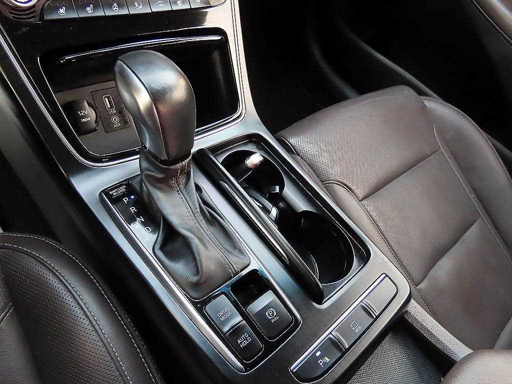 HYUNDAI Grandeur - Vista 10