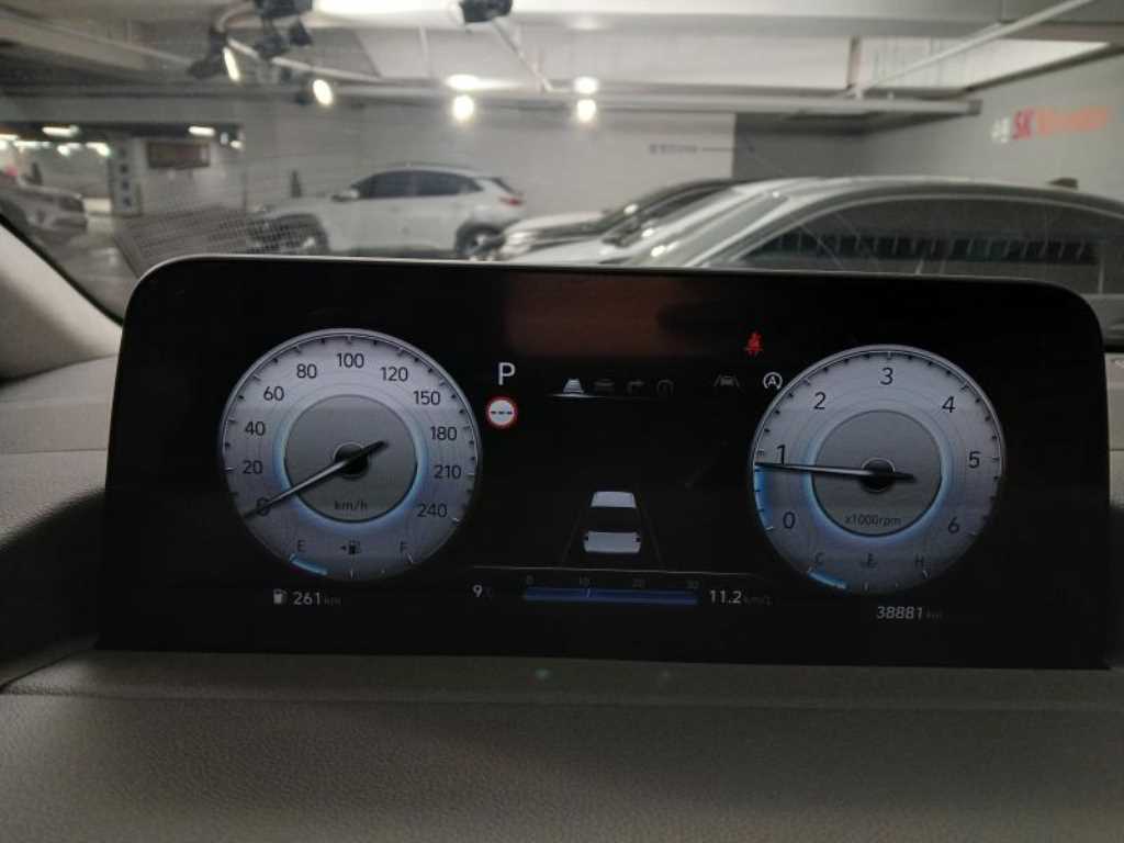 HYUNDAI Staria - Vista 9