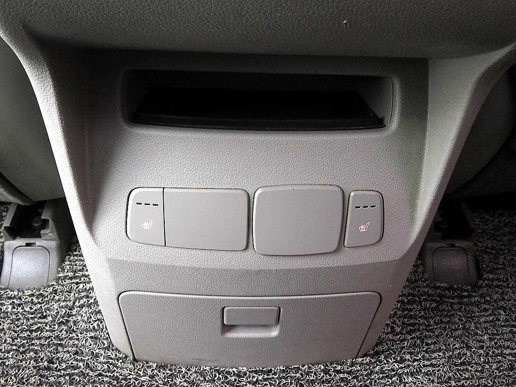 KIA Carnival - Vista 9