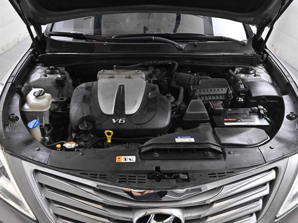 HYUNDAI Grandeur - Vista 6