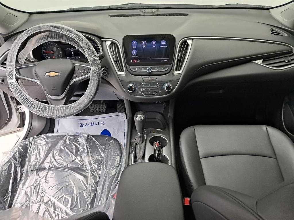 Chevrolet Malibu - Vista 6