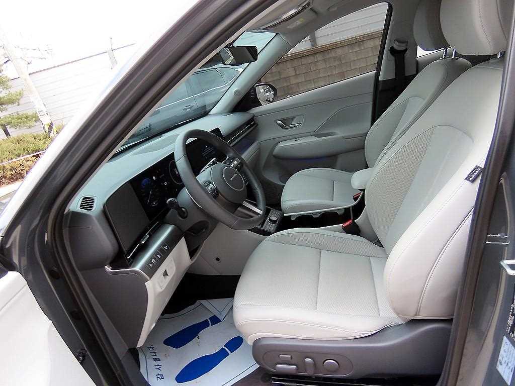 HYUNDAI Kona - Vista 5