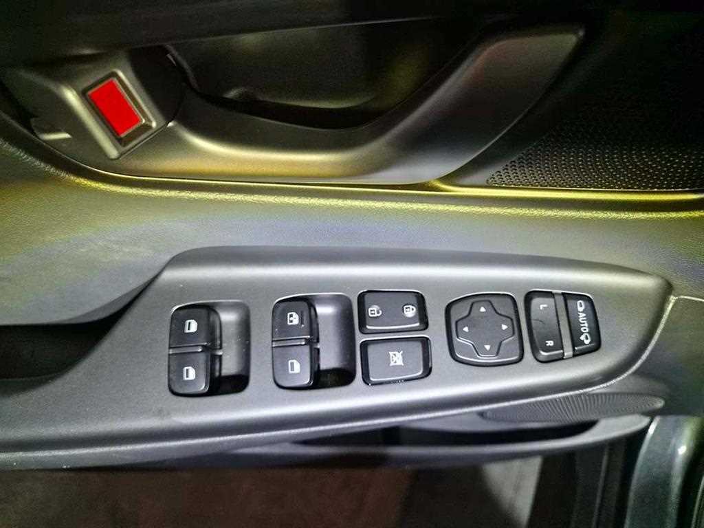 HYUNDAI Kona - Vista 12