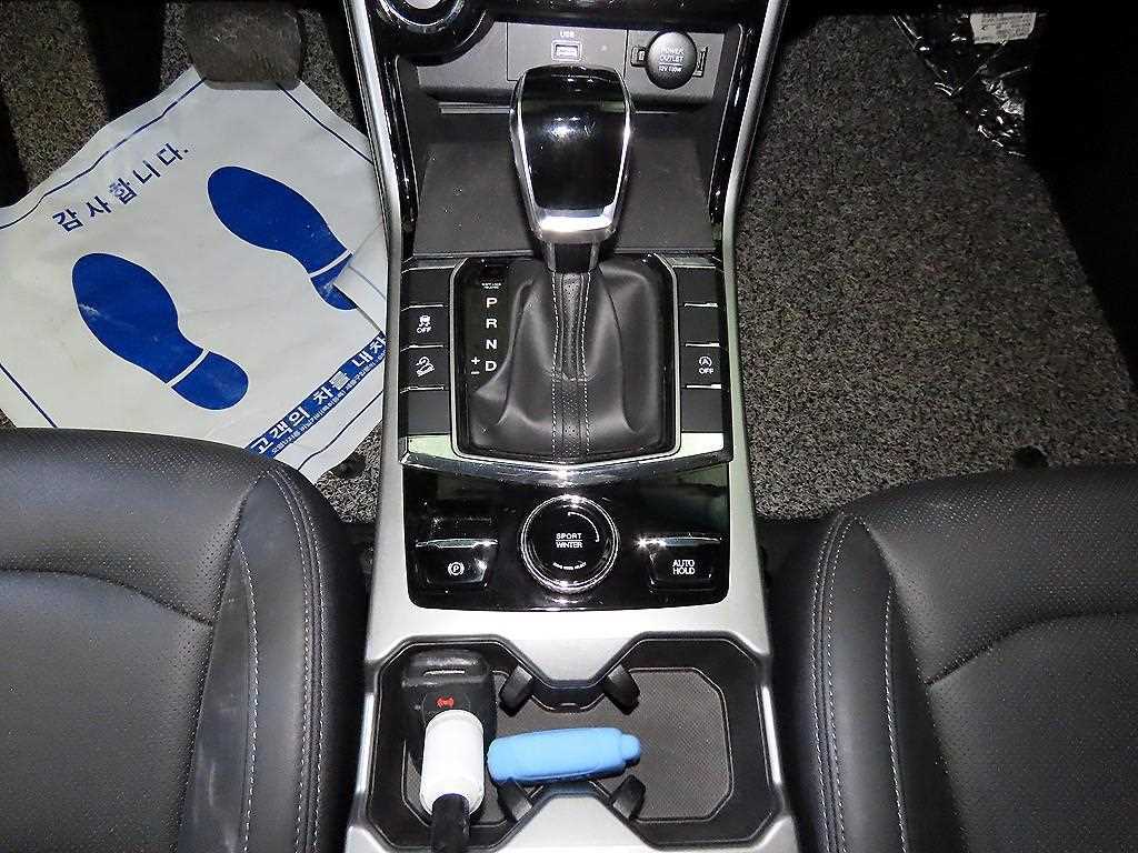 Ssangyong Korando - Vista 12