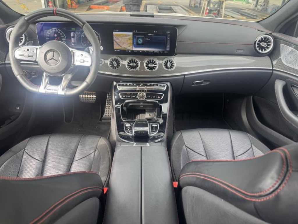 Mercedes Benz CLS Class - Vista 5