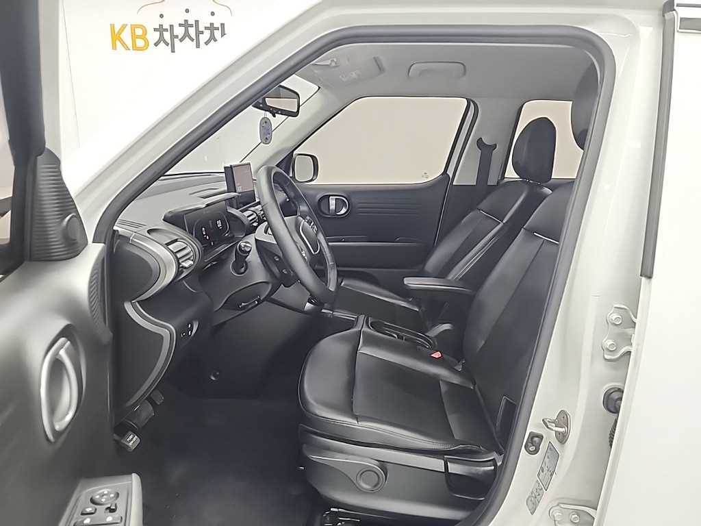 HYUNDAI Casper - Vista 11