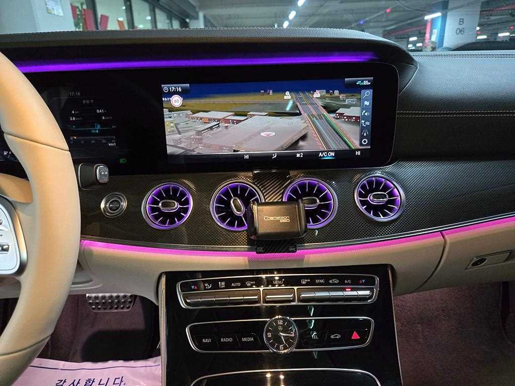 Mercedes Benz CLS Class - Vista 11