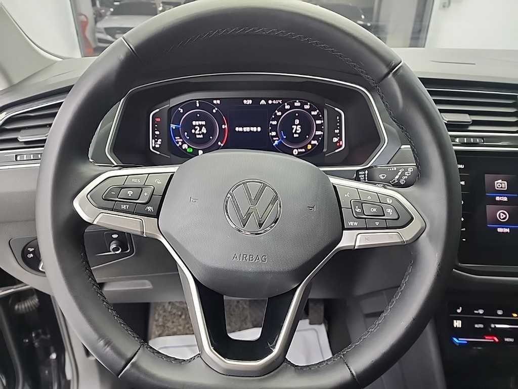 Volkswagen Tiguan - Vista 9